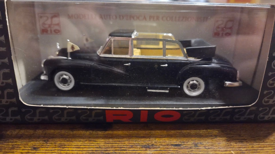 rio models 1/43 mercedes benz limousine 1960 pope - Immagine 2 di 4