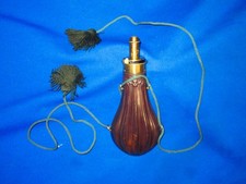 Civil War Fluted Powder Flask for a Large Pistol or Rifle with Cord
