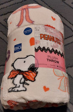 The Big One Supersoft Plush Throw 5' x 6' Peanuts Snoopy Valentines Day -Shelf