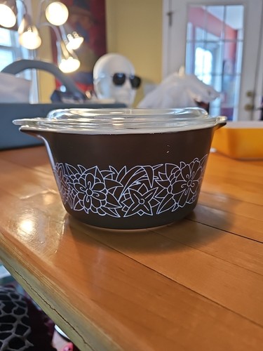 Vintage Woodland Pyrex #473 B Brown & White Casserole Dish 1 Qt With Lid 470