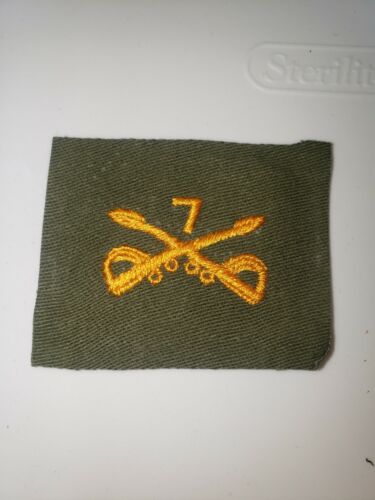 K0131s US Army Korea Cloth Branch Emblem 7 Cavalry Regiment IR15F - Picture 1 of 3