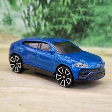Hot Wheels Lamborghini Urus Diecast Model 1/64 (87) Excellent Condition