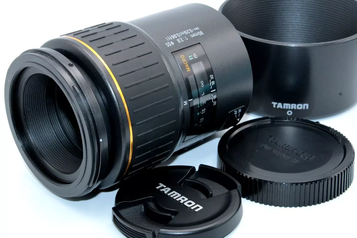 Near Mint Tamron SP AF 90mm f/2.8 Macro Portrait Telephoto Lens 72E Canon  Japan