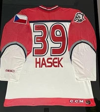 RARE DOMINIK HASEK AUTOGRAPH SIGNED  2001 CCM AUTHENTIC ALL STAR JERSEY