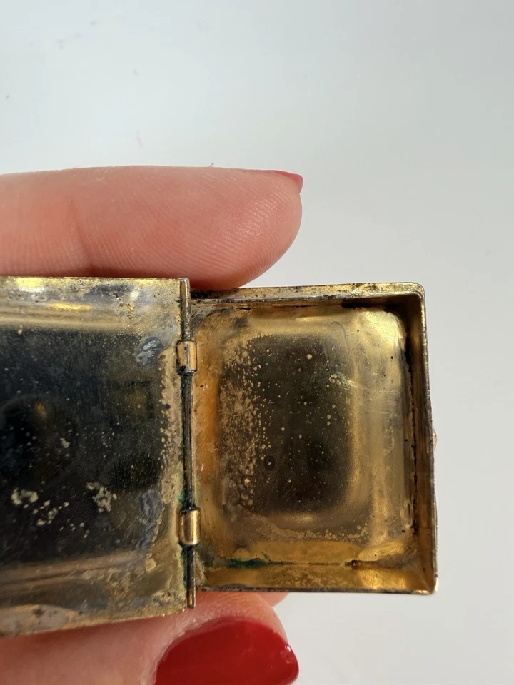 Libro de dijes de madreperla vintage de Disneyland para collar o pulsera Foto 3 de 4