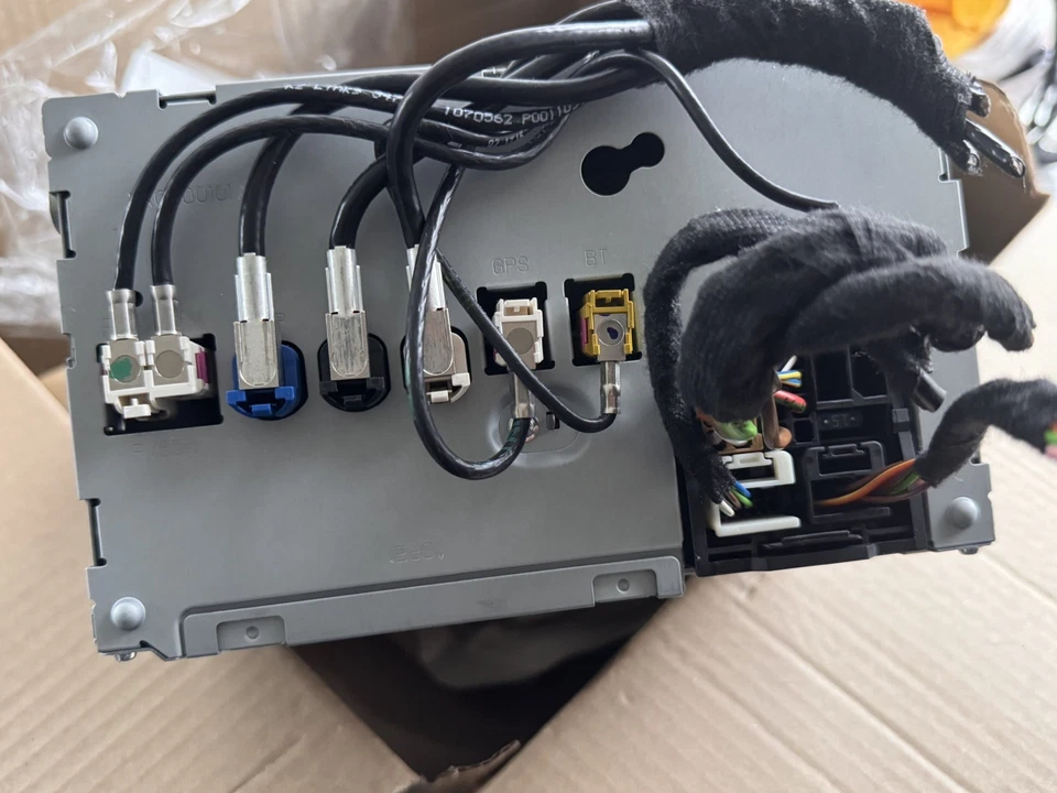 MERCEDES A CLASS STEREO RADIO HEAD UNIT A2469007119 W176 2012 - 2018 - Image 2 of 4