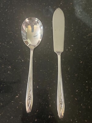 Rare SILVER TULIP Silverplate by International Silver - 6 Place