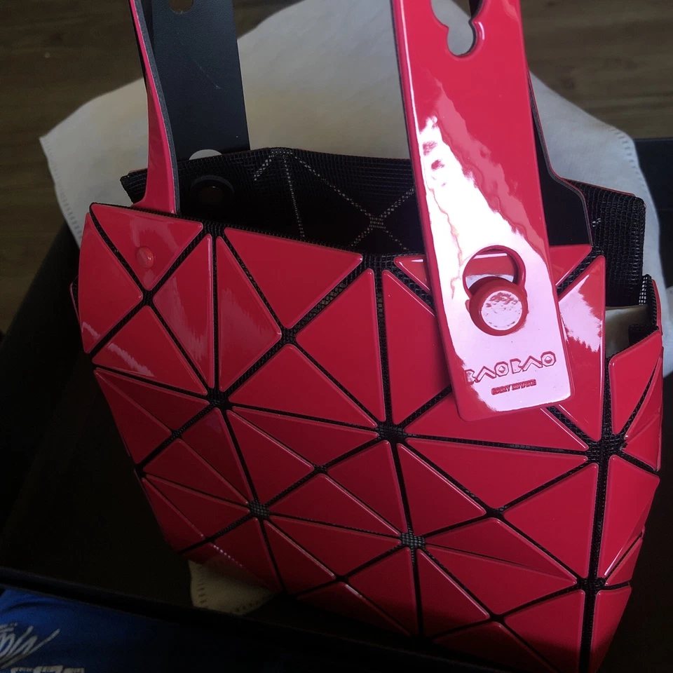 Bolso de Mano BAO BAO ISSEY MIYAKE Mini Quilates PVC Rosa Brillante *NUEVO Foto 2 de 4