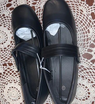 black flats size 11 wide