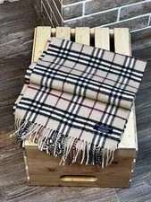 Burberry London Classic Check Wool Scarf Size 185 / 30 cms