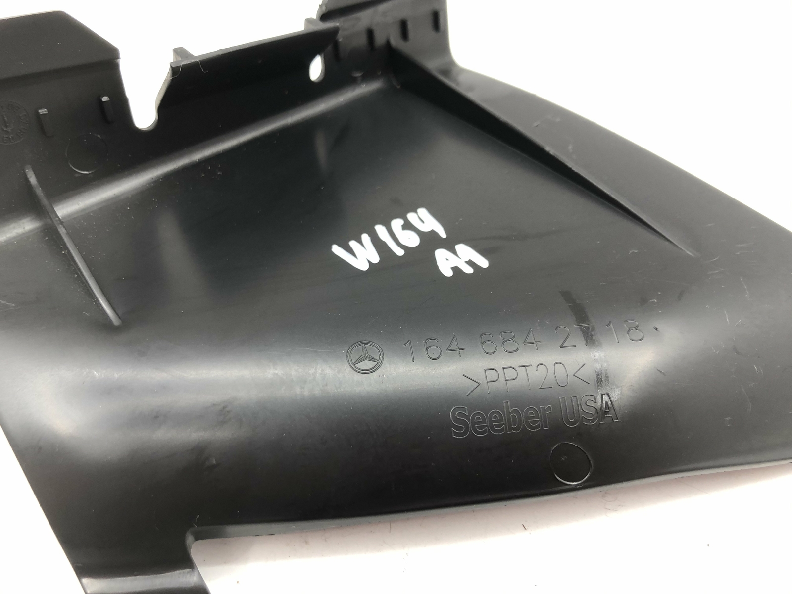 MERCEDES-BENZ M W164 LEFT FLOOR TRIM A1646842718 2009 for sale  