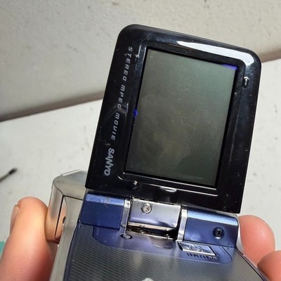 Sanyo Xacti VPC-C5 Digital MP4 Movie/Still Camera, 5 x Optical
