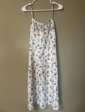 Women's M White/Blue Floral Satin V-Neck Strappy Sleeveless Slip Midi Dress