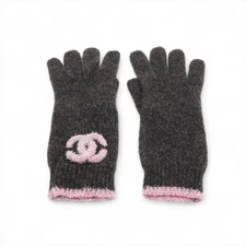 Chanel Coco Mark Gloves Cashmere x silk x polyamide Black x pink