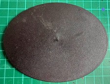 Warhammer 40K, 118mm Oval Base Extra Large Monster Vehicle Base &ndash; Games Workshop