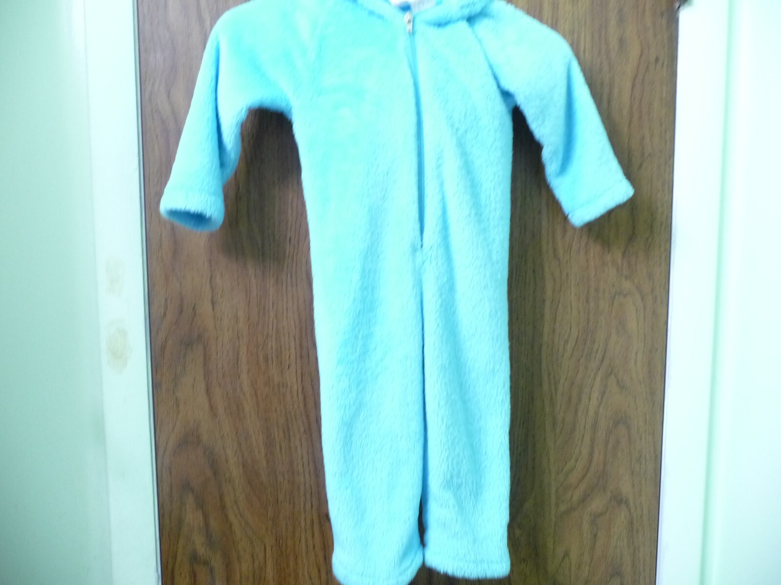 Picture 1 of 2