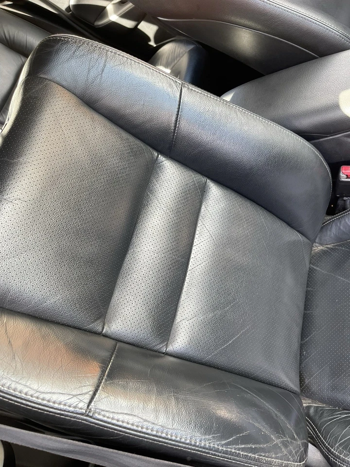 Honda Civic MK8 2009 Hatchback - O/S Driver Car Seat In Black Leather - Image 4 of 4