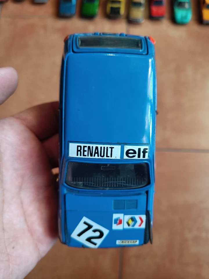 BBurago Renault R5 - Scala 1:24 MADE IN ITALY 0103 anni 80/90 - Immagine 2 di 4