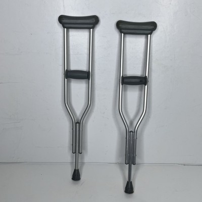 Pleasant Company American Girl  Feel Better Kit Crutches