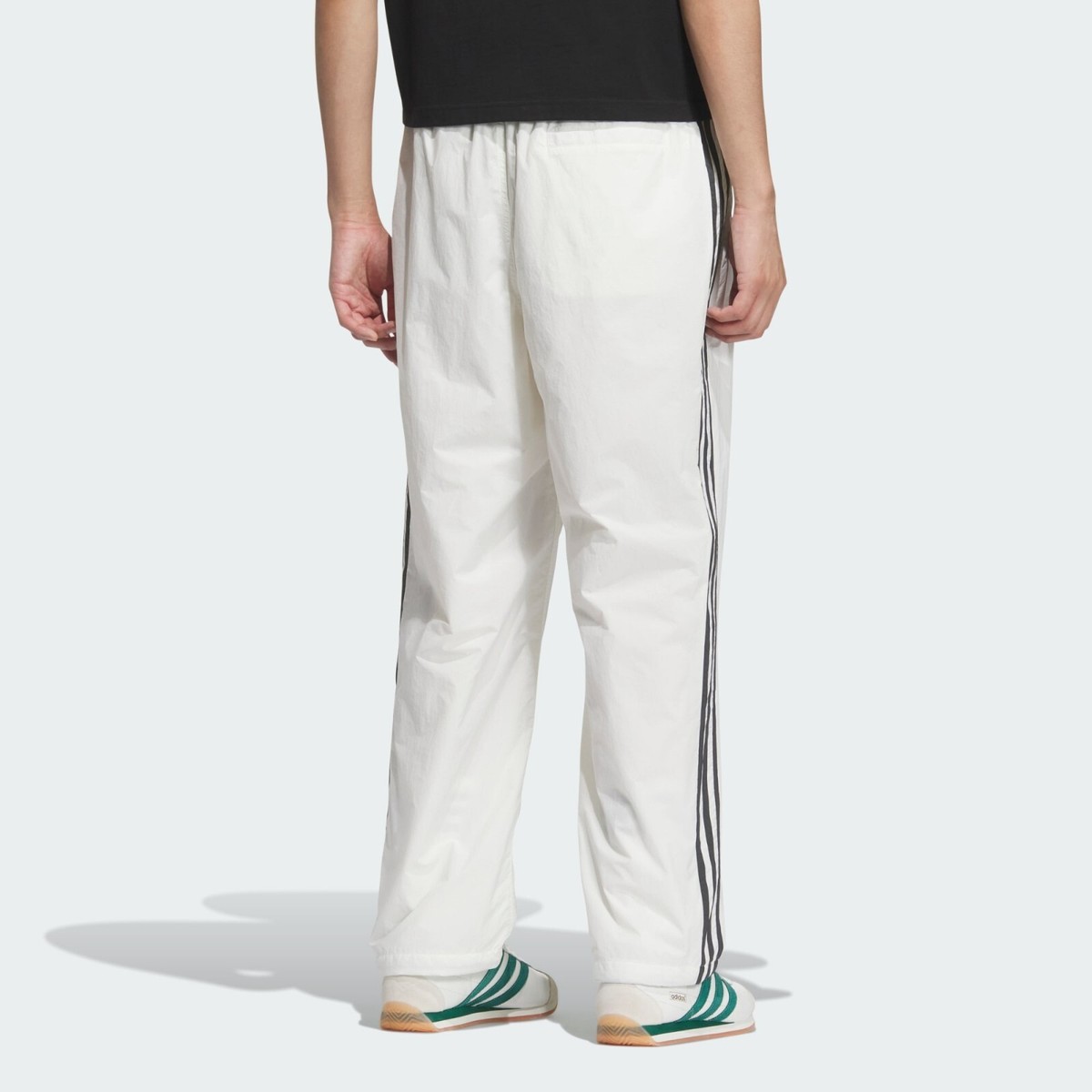 極太00s old adidas XLサイズ オフホワイト バギーカーゴパンツ Adidas Japan H W Sneaker » Buy online now!