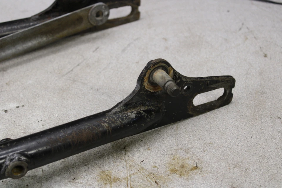 1969 Suzuki T125 Stinger REAR SWINGARM SUSPENSION ARM 6844.PN - Image 2 of 4