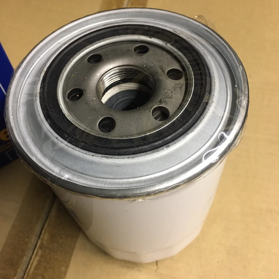 Purolator L34750 Oil Filter For Courier Bravo Triton Pajero Challenger Ryco Z313 - Image 4 of 4