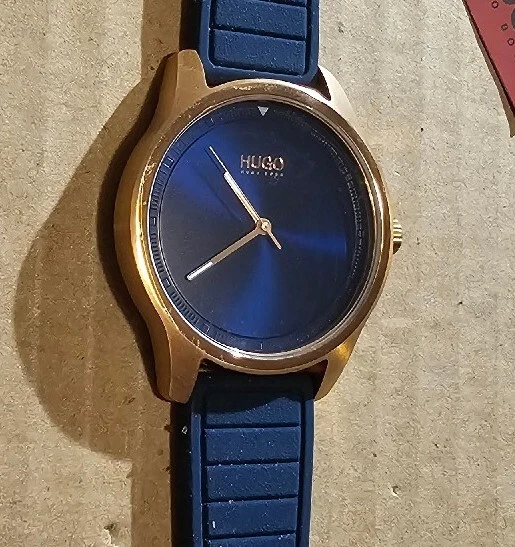 Hugo boss top navy watch