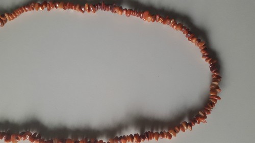 ACCESSOIRES & DAZ COLLIER SAUTOIR EN PERLES DE CORAIL COLORIS OCRE ORANGER - Picture 7 of 7