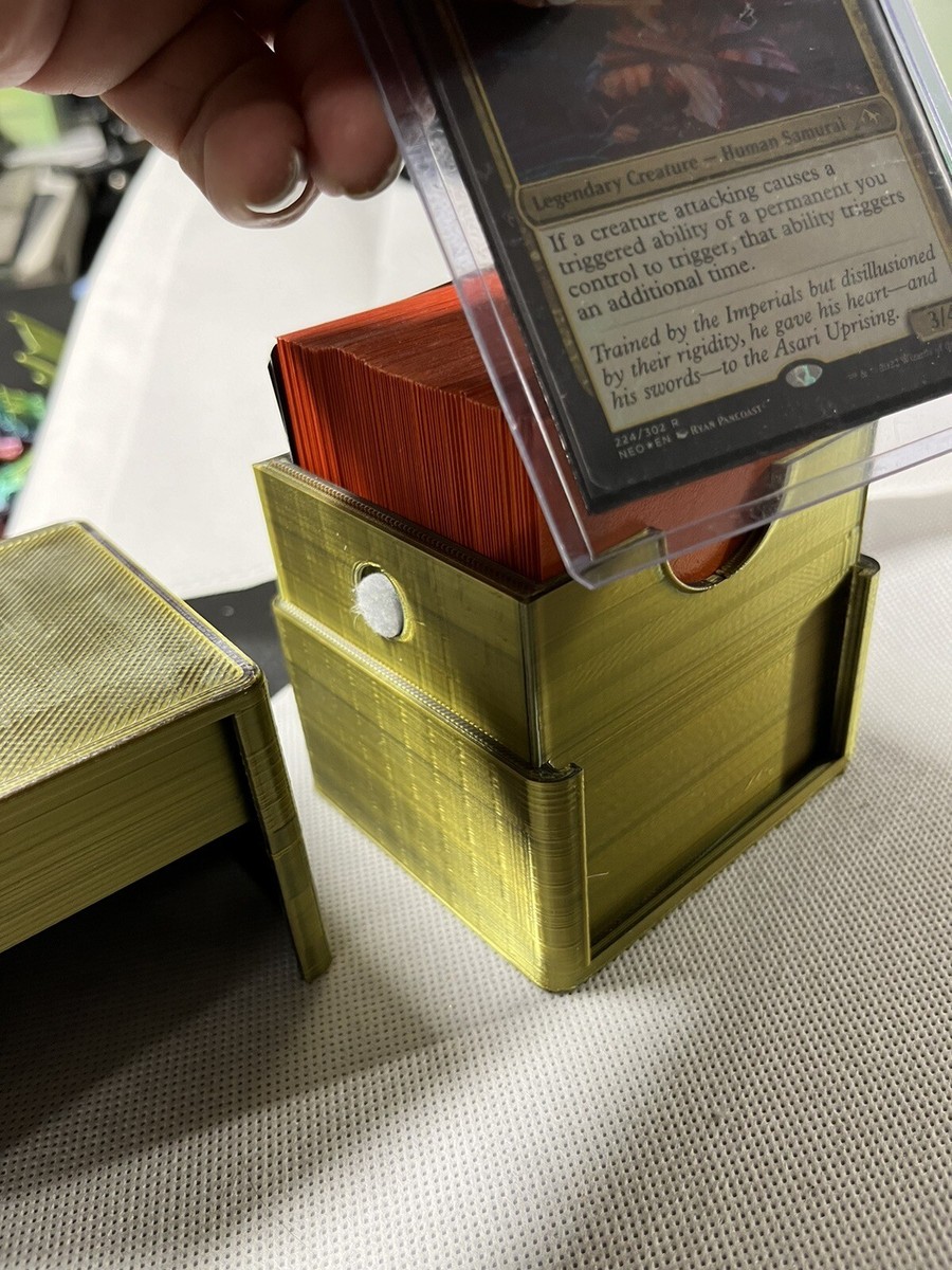 Magic: The Gathering Commander ボックス Commander Deck Box With Integrated Command Zone- MTG Card