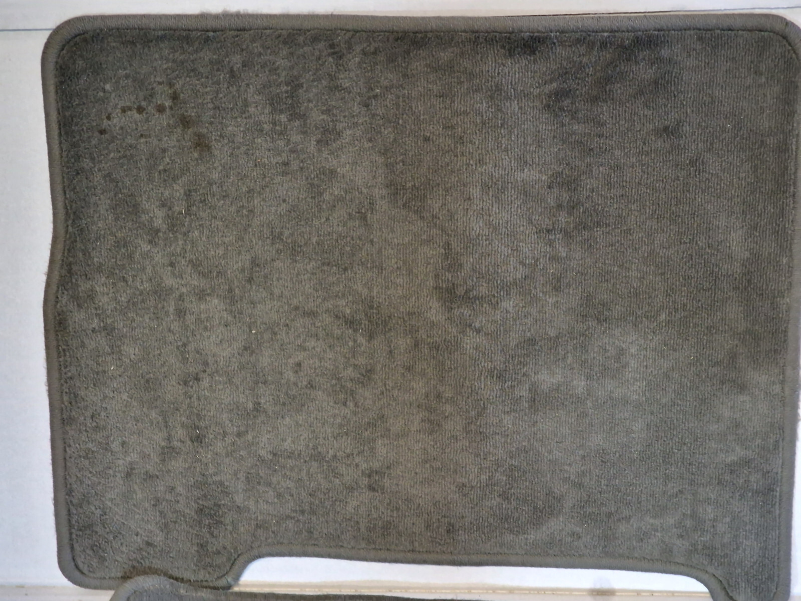 20072014 Lincoln Navigator FLOOR MAT CARPET SET OEM eBay