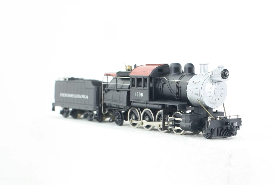 HO Mantua Pennsylvania Railroad 2-8-2 Camelback Locomotive & Tender 322-20 - Image 2 of 4