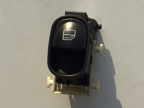 Mercedes-Benz C-Klasse W203 Fensterheberschalter