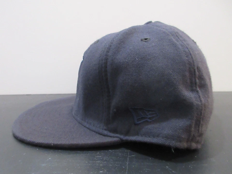 VINTAGE Famous Stars & Straps Hat Cap Fitted Mens 7 3/8 Black Travis Barker Y2K - Image 3 of 4