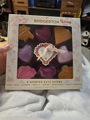 Bridgerton 8 Scented Bath Bomb Set True Love Is Something Else Entirely NIBS 