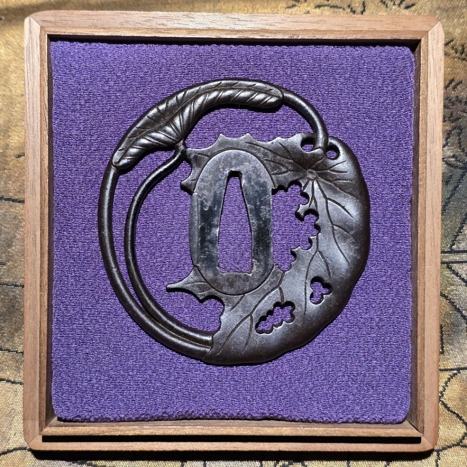 18/19 C. SATSUMA KATANA TSUBA  Japanese Samurai Sword Fuchi Kashira Menuki Kogai - Image 3 of 4