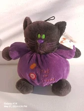 Zanies Dog Squeaky Toy Halloween Trick Or Treat Cat