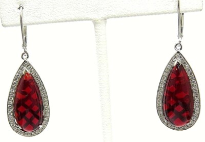 Ausgefallene Ohrhänger E3499R 20 kt Rubinrot Helenit Birne Sterlingsilber
