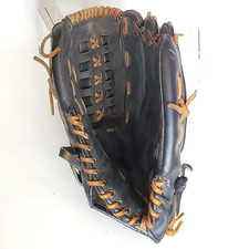 Louisville Slugger HBG9BT softball black mitt 13.5 inch RH glove cowhide leather