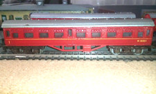 Lone Star 000/N gauge Treble-o-Electric Red Mainline Coach (part couplings)