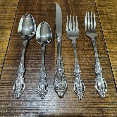 Oneida Cube Heirloom Michelangelo Stainless Flatware 24 Pc. Services For 4