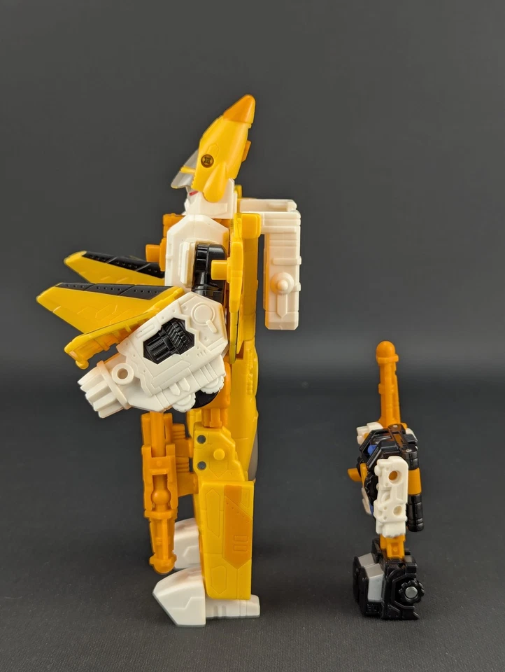 Transformers Universe 2003 Sunstorm complete Hasbro Minicon Inferno - Image 2 of 4