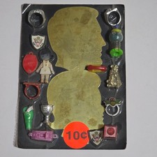 Vintage Gold Man & Woman Vending Machine Gumball Trinket Display Card 10c #3