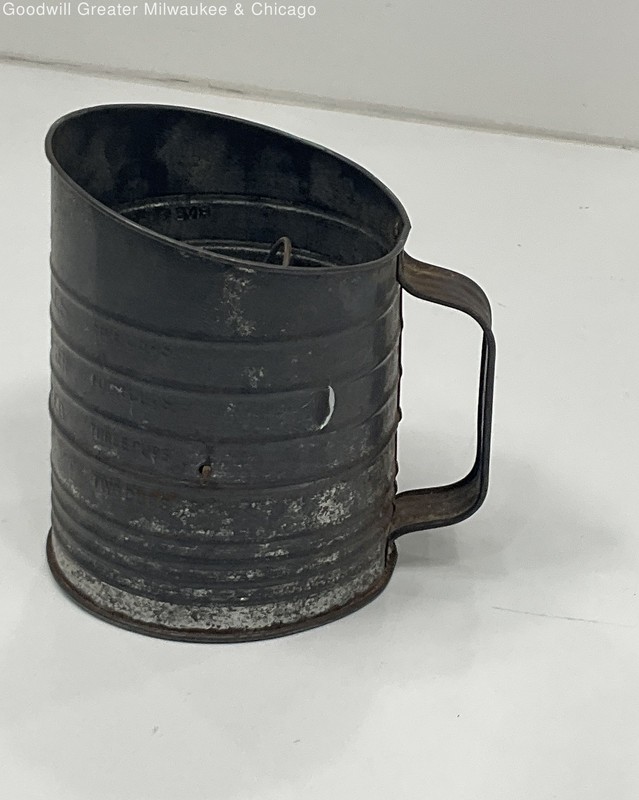 Vintage Bromwell Measuring Sifter