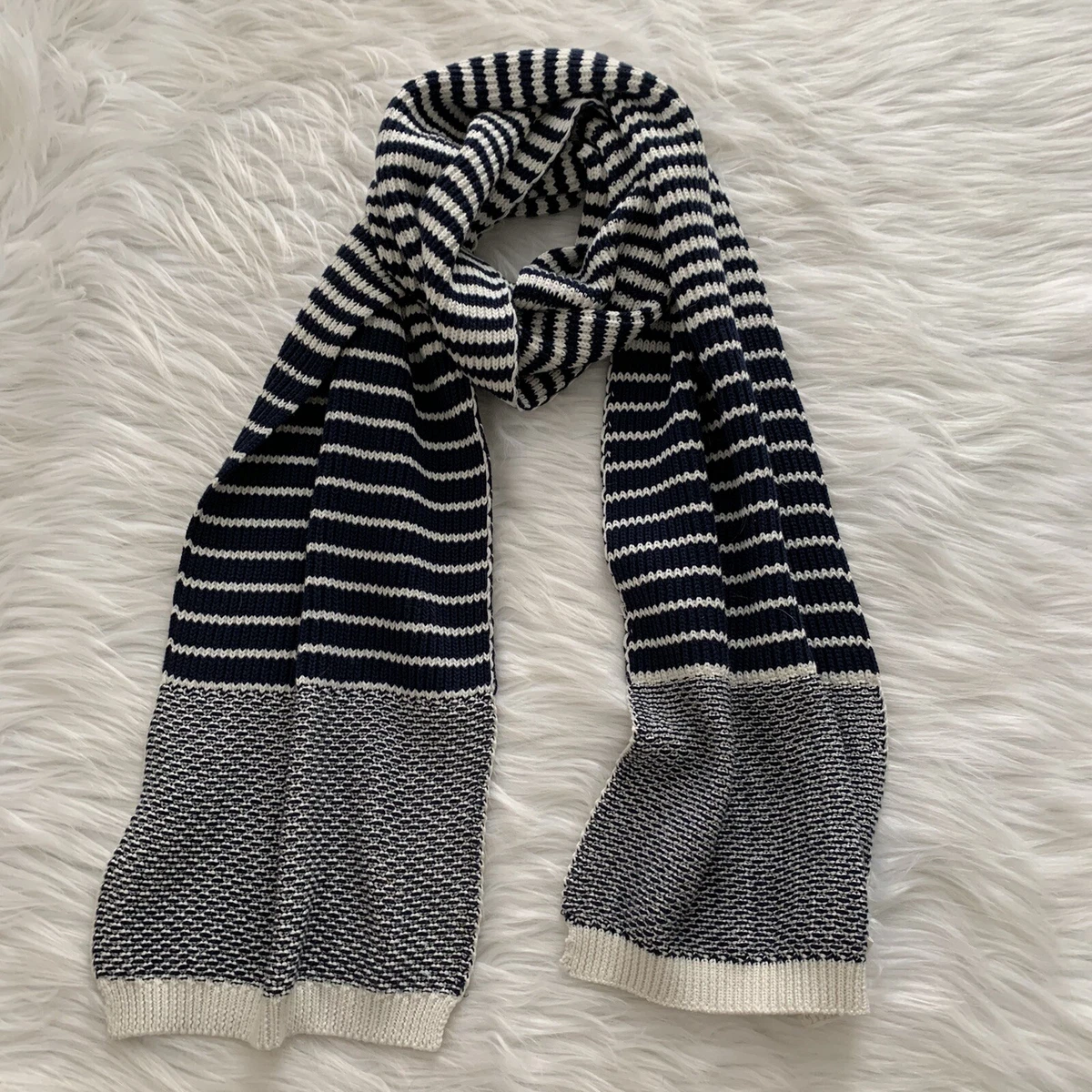 Womens Gap Navy Blue Cream Knit Scarf