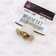 New Genuine Oem Mitsubishi 2005-2006 Outlander Lh Rh Headlight Socket Mb606747