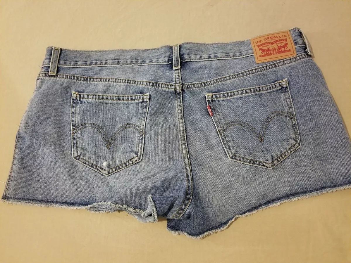 Womens levi cheap shorts sale