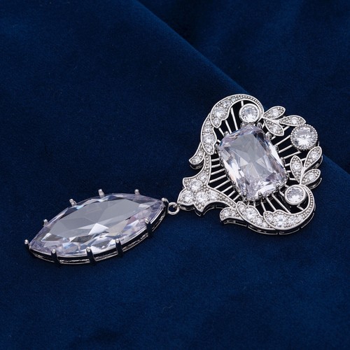 Cullinan VI and VIII Brooch, Royal Collection Full Size Replica, 5A CZ - Picture 7 of 24
