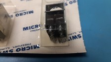 2D3 MICRO SWITCH / HONEYWELL / PUSH BUTTON SWITCH