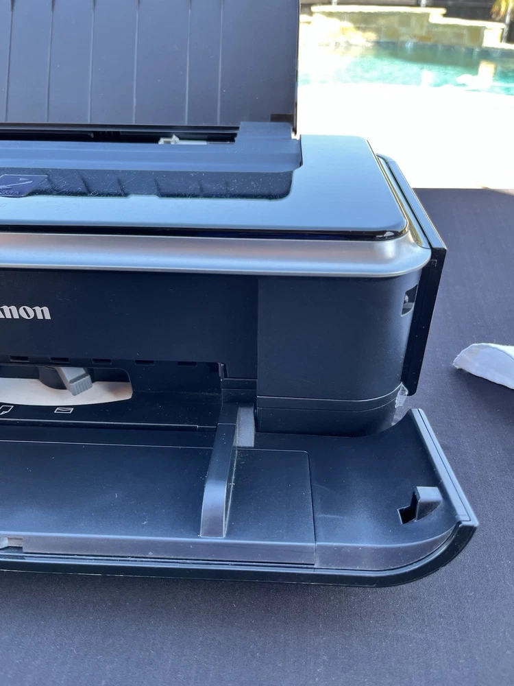 Canon Pixma iP2600 Inkjet Photo Printer- Works Great - PREOWNED - Gently Used