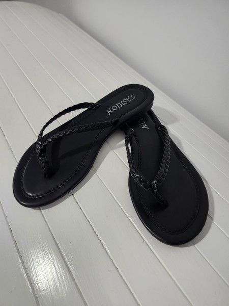 Black Sandals Thongs Flats 38
